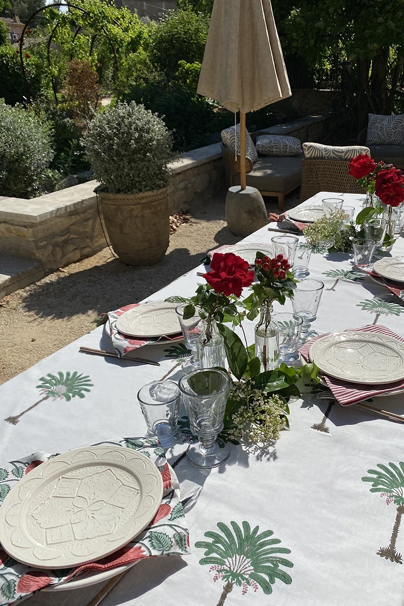 Tablecloth Island Green