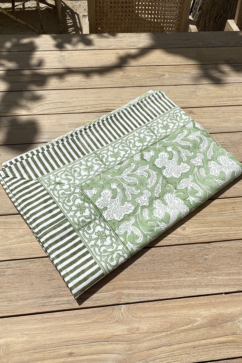 Mantel Celadon Green – 100% algodón – estampado floral – estilo boho chic – Jardín Botánico – Miss June Paris – 6