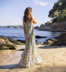 robe longue INNIKA: couleur orange/verte - plastron decoré - détails floraux - bretelles fines - Miss June Paris - 1