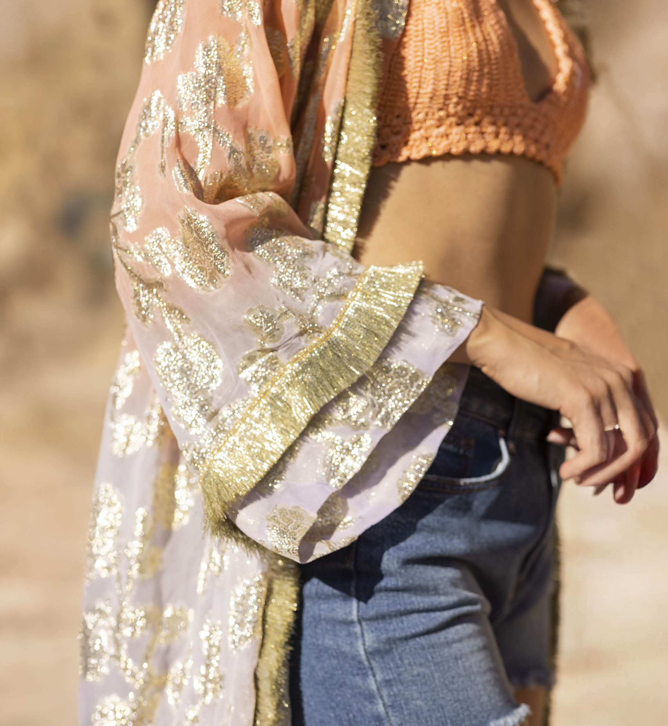 Langer Shabby Kimono - Pfirsich mit Lila Farbverlauf - Goldene Details - Lange Ärmel - Miss June Paris - 1