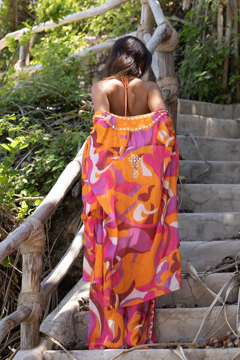 Kimono Corto Nova – rosa/fucsia – mangas largas – detalles dorados – estampado – toque boho chic – Miss June Paris – 3