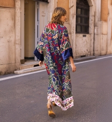 Miss June Paris, Ivana Langkimono