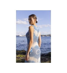 Langes Kleid Goya - blau - Häkelkleid - Verzierter Brustlatz - Goldene Pailletten - Runder Ausschnitt - Miss June Paris - 4