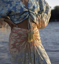 Sunday Top - blau / Farbverlauf Pfirsich Ärmel - Lange Ärmel - Boho-Stil - V-Ausschnitt - Miss June Paris - 3