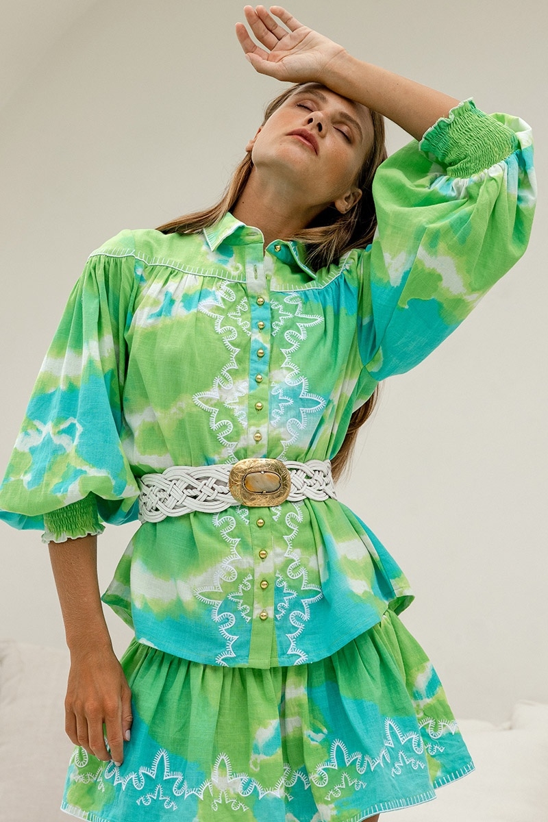 Camicia Hayley – verde/acqua – maniche lunghe voluminose – motivo tie-dye – bohémien – Miss June Paris – 5