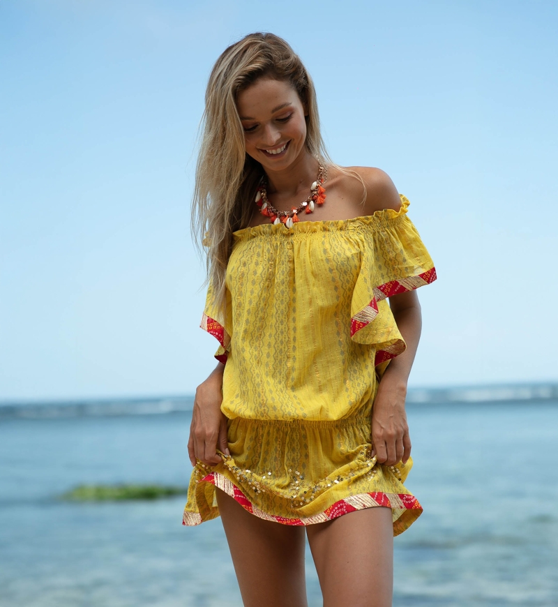 Vestido corto Lakshimi – Naranja/Amarillo – Hombros descubiertos – Manga corta – Boho – Miss June Paris – 8
