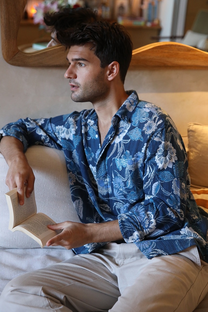 Camisa Guatape – azul marino – estampado floral – manga larga – colección Shay – Miss June Paris – 6