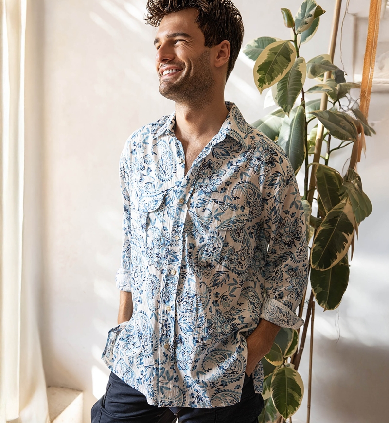 Camicia Filandia – bianca – stampa paisley / blu – maniche lunghe – tasche frontali – collezione Shay – Miss June Paris – 5