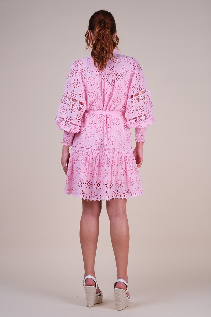 Kurzes Kleid Oriana - rosa - lange Ärmel - gesmokte Manschetten - zarte Stickereien - Miss June Paris - 6