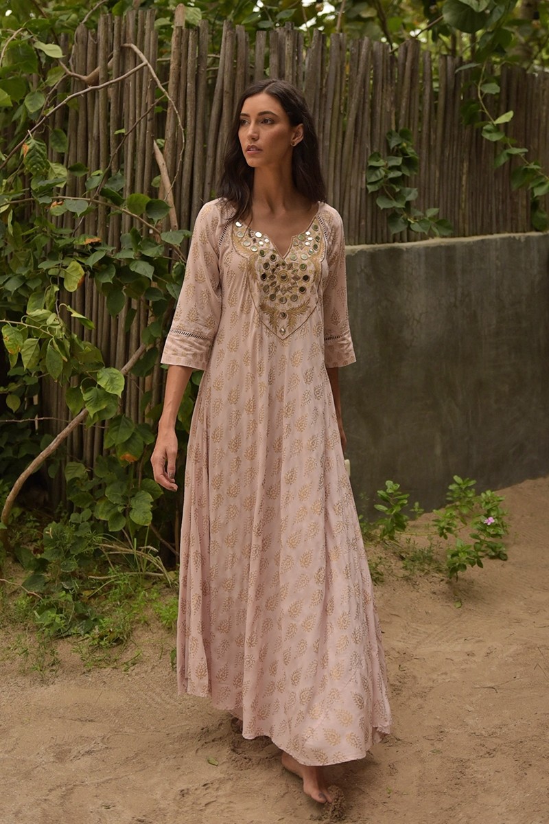 Long Dress Andrea: pink - decorated chest - golden details - mid-length sleeves - Miss June Paris - 1