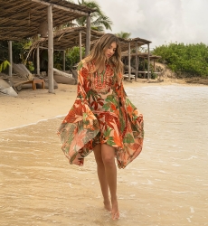 Kurzer Kaftan Aleida: orange/mehrfarbig - tropisches Muster - leuchtender Brustteil - Miss June Paris - 1