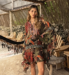 Caftan court Ximena - noir - imprimé végétal - plastron orné de miroirs scintillants - Miss June Paris - 1