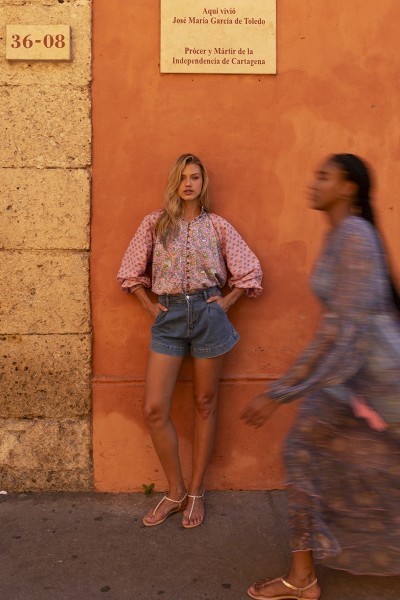 Raquel blouse - high collar - floral design - two bewitching colors - blue and pink - long sleeves - Miss June Paris - 1