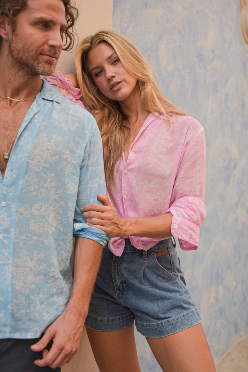 Camisa Salento – rosa – estampado floral blanco – mangas largas – tejido ligero – colección Shay – Miss June Paris – 5