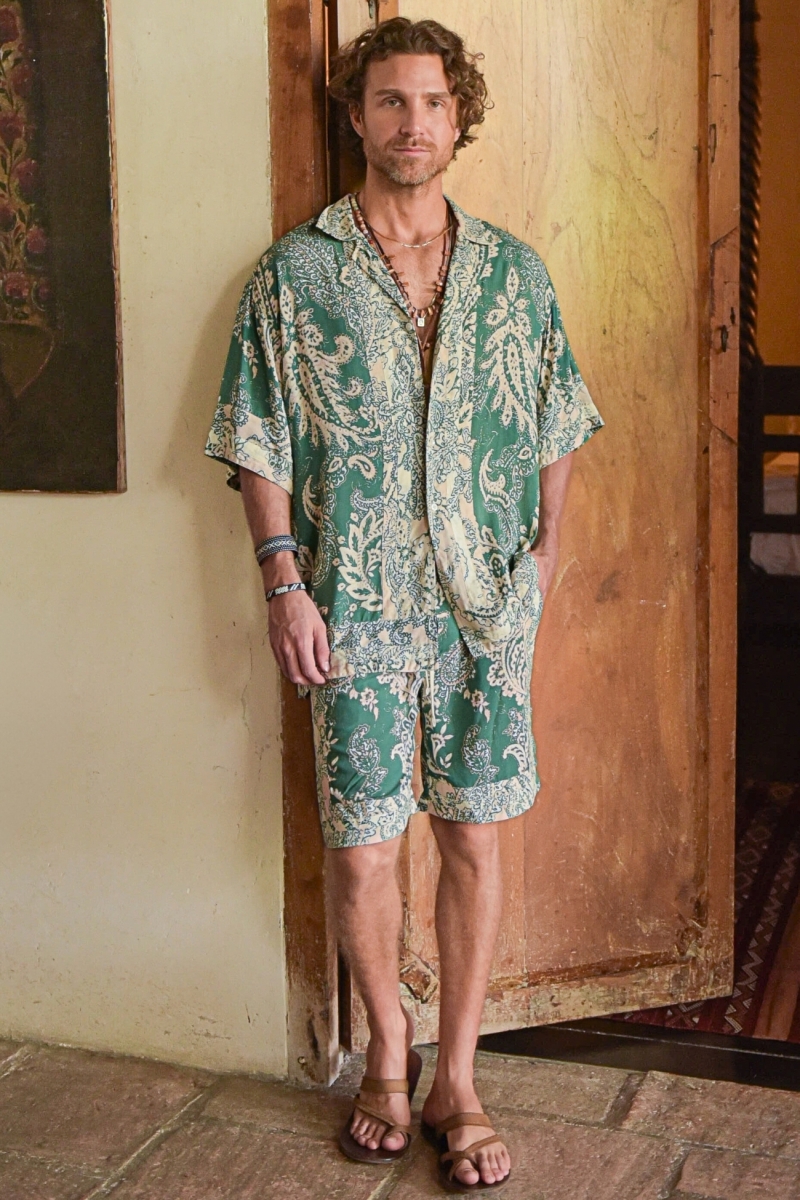 Chemise Manches Courtes San Gil - verte - motif floral écru - boutons discrets - collection Shay - Miss June Paris - 2