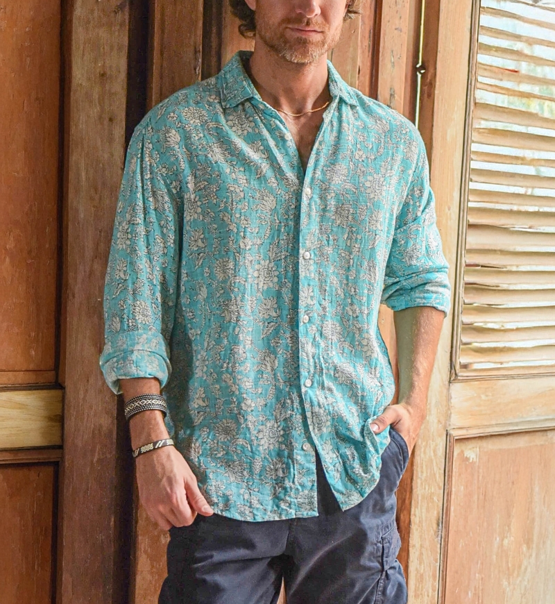 Langärmlige Bluse Popayan – türkis – weißes Blumenmuster – leicht – Kollektion Shay – Miss June Paris – 3