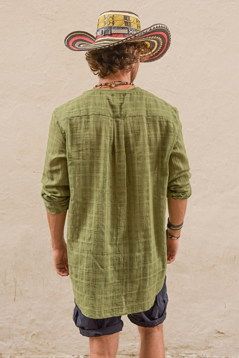 Camisa Cocora – caqui – bordados azules – mangas largas – tejido fluido – colección Shay – Miss June Paris – 6