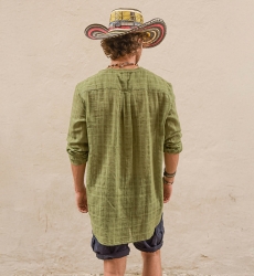 Camisa Cocora – caqui – bordados azules – mangas largas – tejido fluido – colección Shay – Miss June Paris – 6