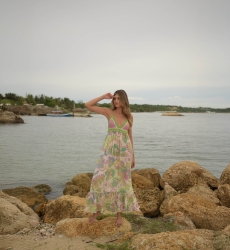 Vestido Largo Hortensia: multicolor - patrón floral - top de crochet - tirantes finos - Miss June Paris - 4