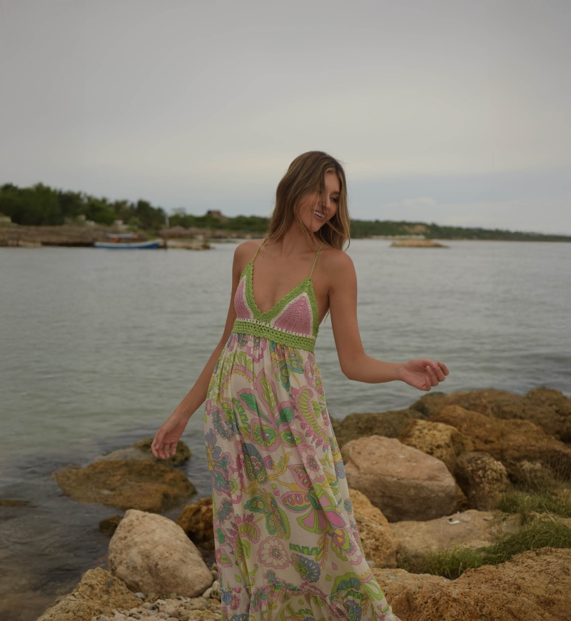 Vestido Largo Hortensia: multicolor - patrón floral - top de crochet - tirantes finos - Miss June Paris - 5