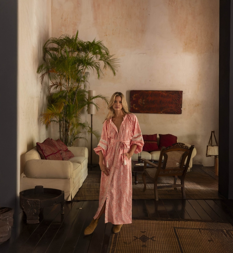 Langes Kleid Rita - pfirsichfarben - raffinierte Details - Kaschmirdruck - Miss June Paris - 2