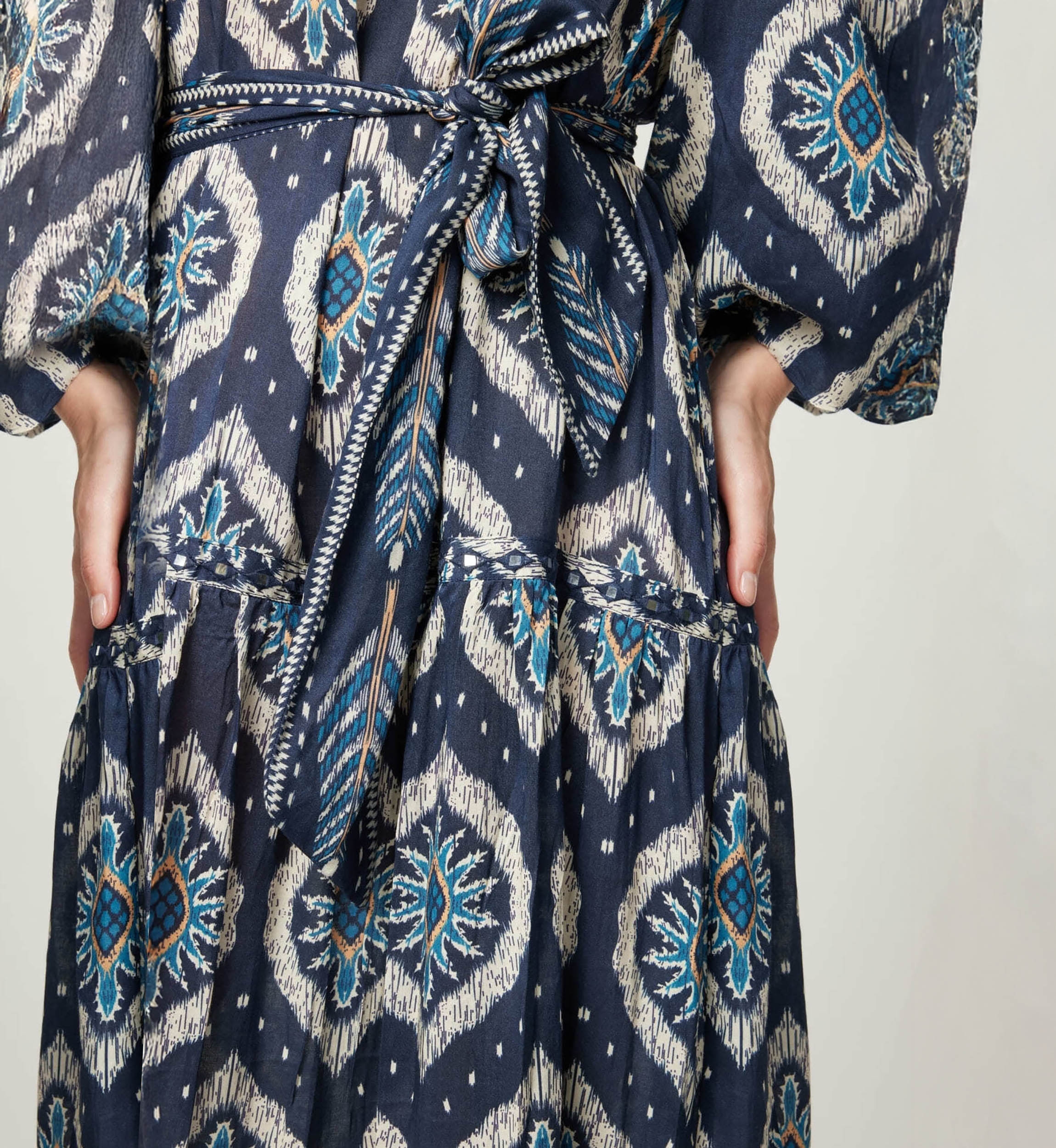 Langes Kleid Lucille - bestickt und fließend - Miss June Paris - 5