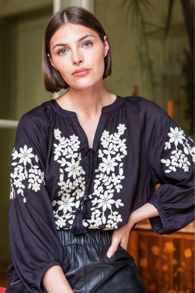 Schwarze Bluse Noémie - Miss June Paris - 2