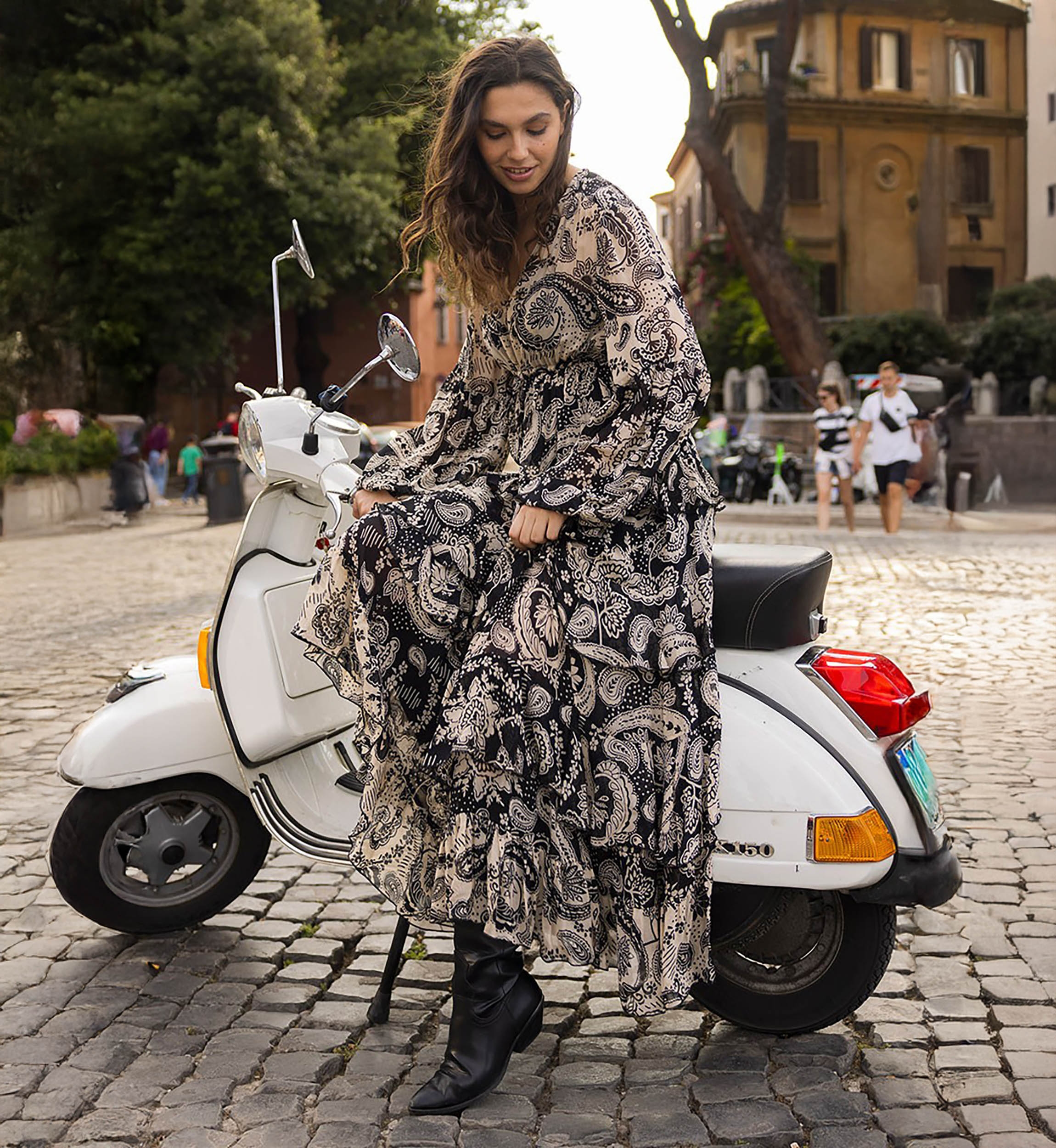 Miss June Paris — Lange Meryl Kleid