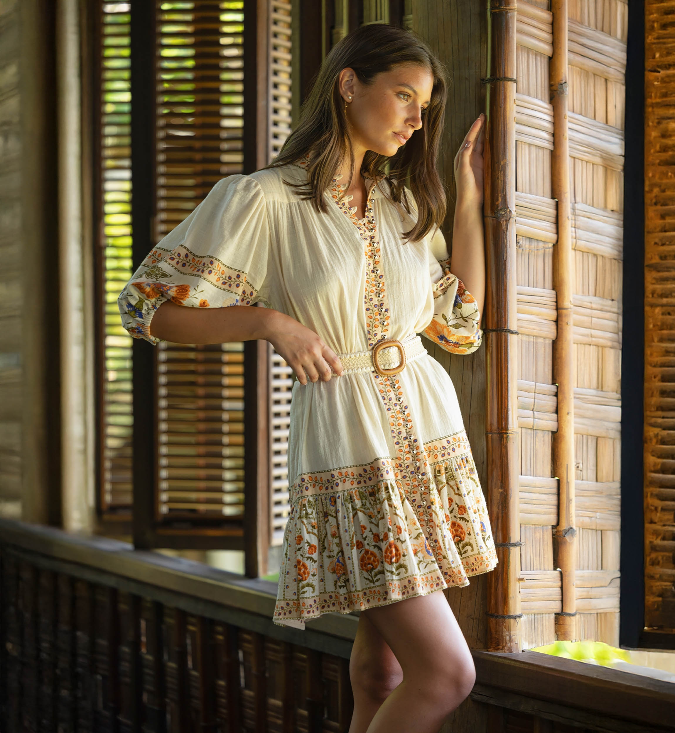 Kurzes Kleid Risha - Blumenmuster - Passender Gürtel - 100% Baumwolle - Miss June Paris - 1