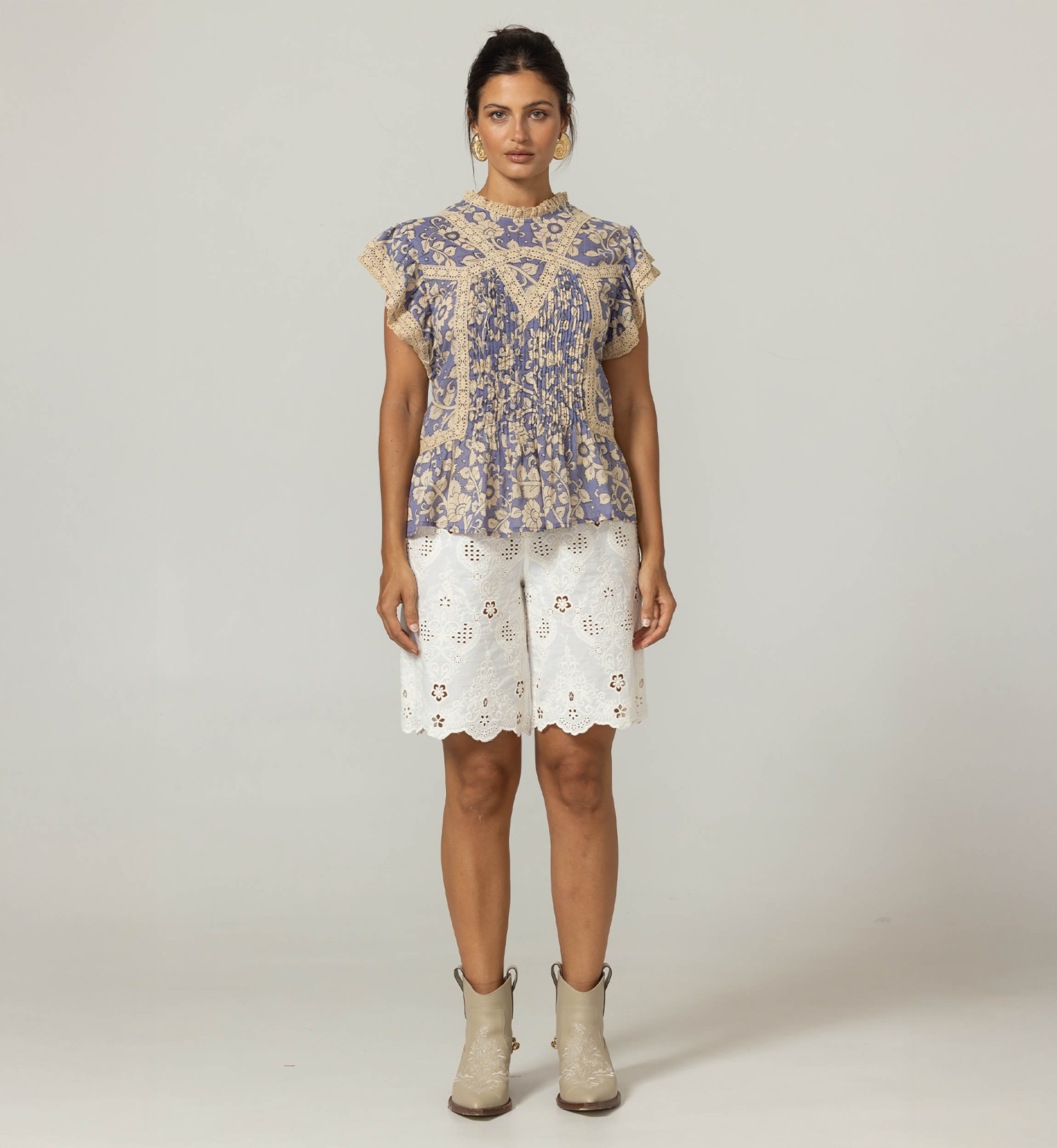 Sophie Bermudashorts - Englische Stickerei - 100% Baumwolle - Miss June Paris - 3