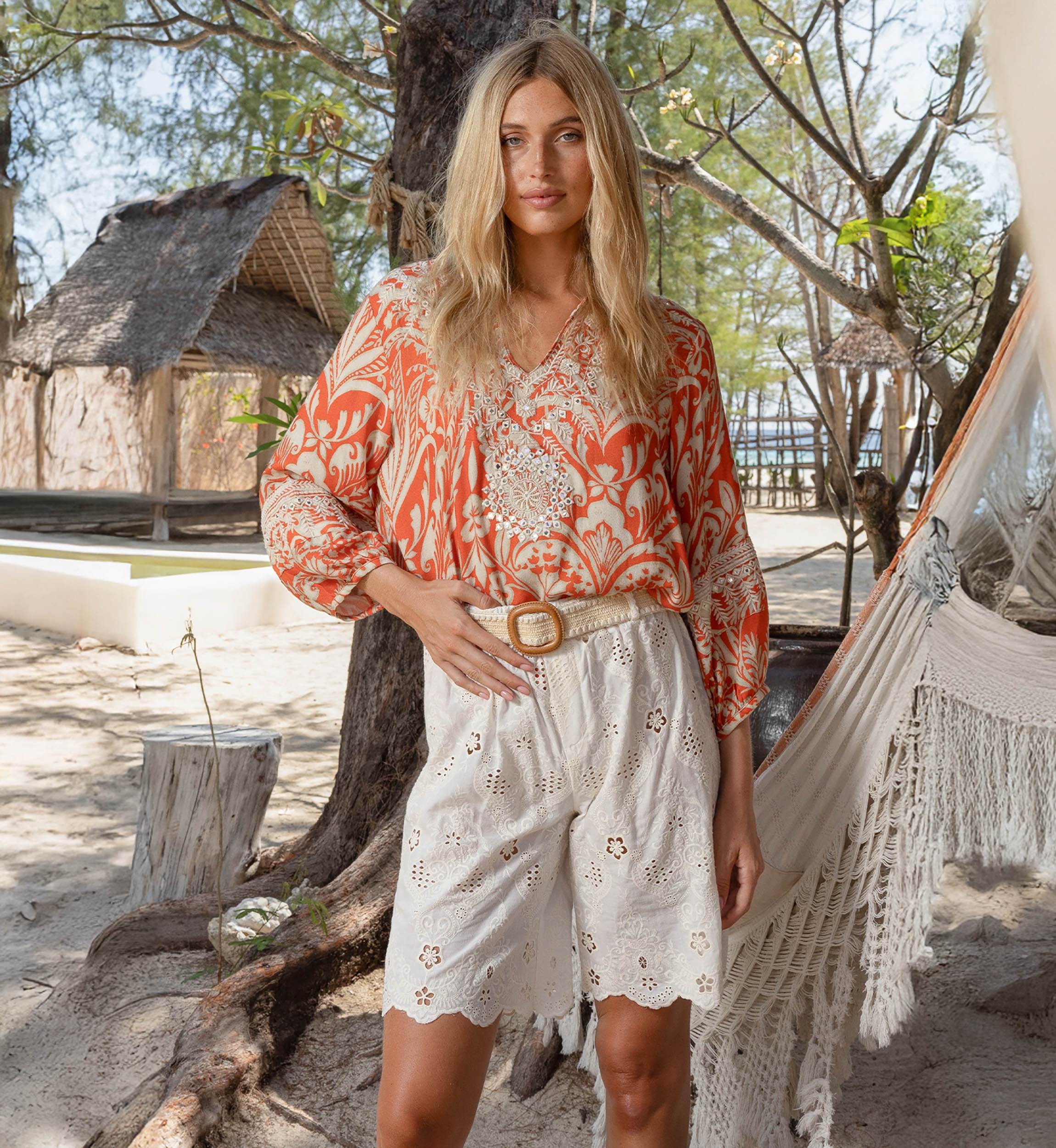 Sophie Bermudashorts - Englische Stickerei - 100% Baumwolle - Miss June Paris - 2