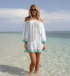 Abito Corto Azra: bianco - bustino ricamato - spalle scoperte - 100% Modal - frange in cotone - Miss June Paris - 1