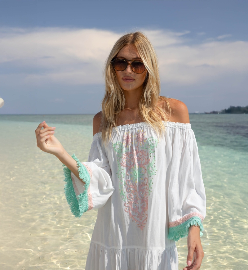 Azra Kurzes Kleid: weiß - besticktes Brustteil - schulterfrei - 100% Modal - Baumwollfransen - Miss June Paris - 2