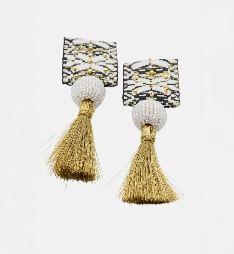 Orecchini pendenti Java – bianco/nero/oro – fili lurex – look boho – Miss June Paris – 5