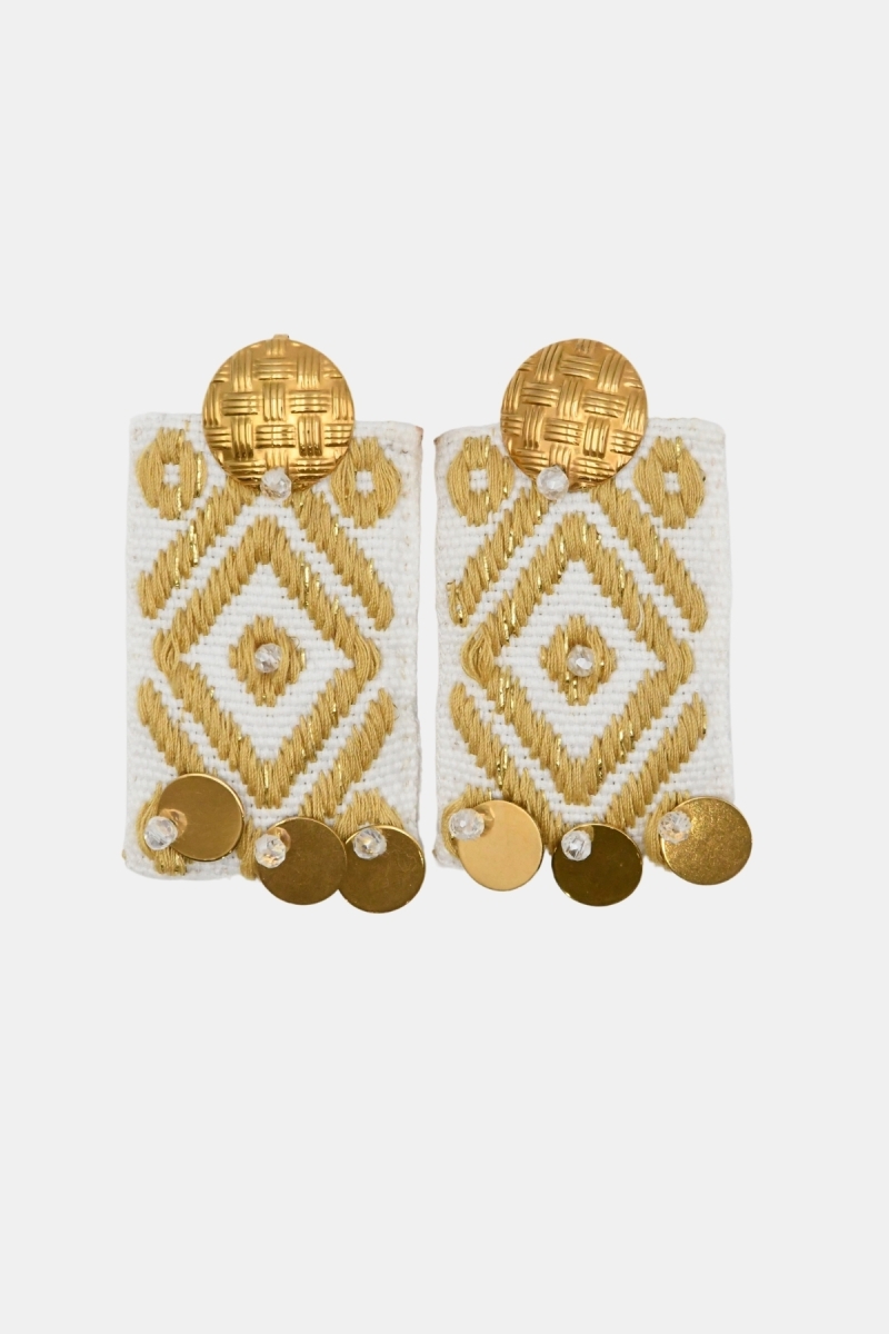 Pendientes Blusing – motivos dorados y blancos – estilo bohemio chic – Miss June Paris – 5