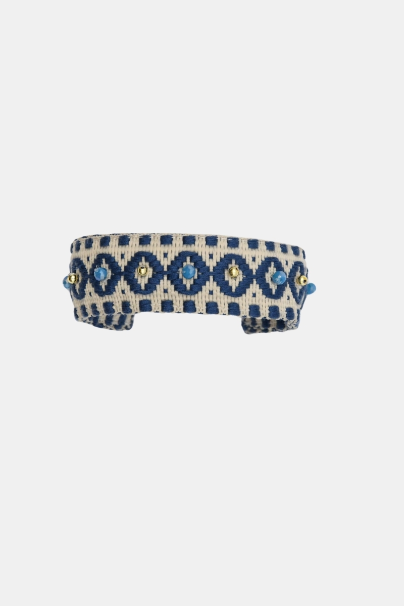 Pulseira tipo algema Riviera – Branco/Azul – Padrões geométricos – Contas douradas – Miss June Paris – 5
