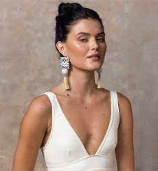 Java Drop Earrings – white/black/gold – lurex threads – bohemian look – Miss June Paris – 1