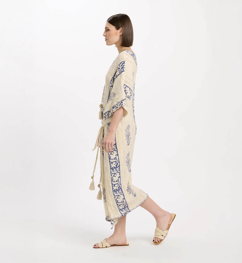 Miss June Paris — Kaftan Lang Gaya