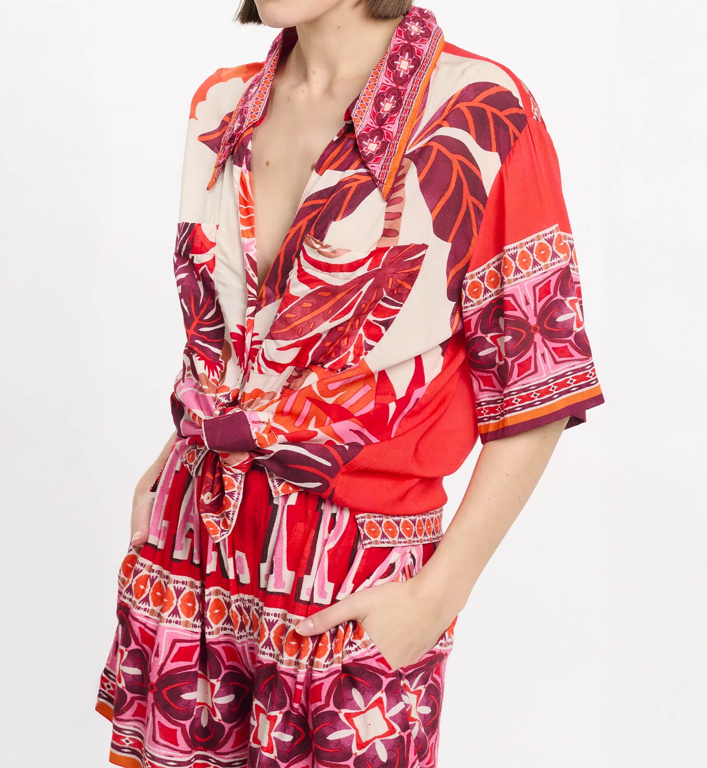 Miss June Paris — Blusa Reese Vermelha