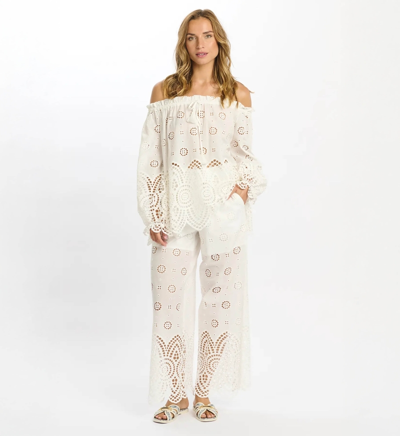 Top Opaline – Top off-shoulder a maniche lunghe, in cotone con ricami e lacci, 100 % cotone – Miss June Paris - 4