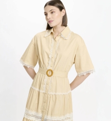 Betty Kleid – Langes Kleid mit kurzen Ärmeln und Gürtel, 100 % Baumwolle mit Spitzenstickerei – 8