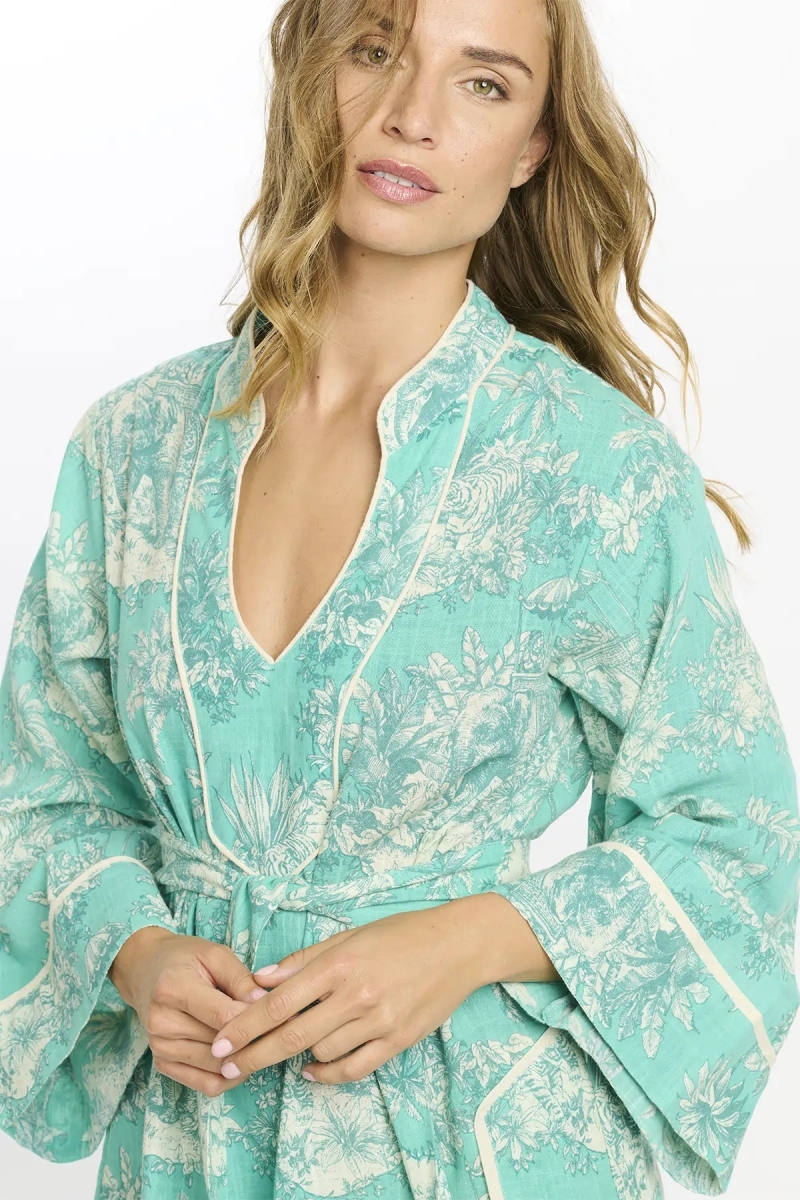 Vestido corto Callista – Vestido corto aqua con mangas largas y cinturón, 100 % algodón flameado estampado – Miss June Paris - 3