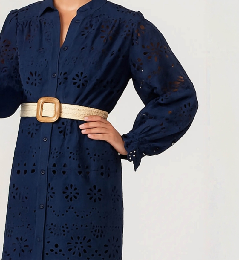 Miss June Paris — Kurzes Kleid Nao Marine