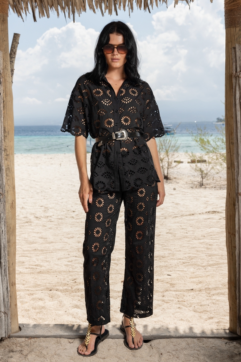Camisa Mira con bordados ingleses - negra - 100 % algodón - Miss June Paris - 6