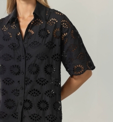 Chemise Mira en broderies anglaises - noire - 100% coton - Miss June Paris - 10