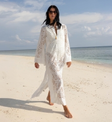 Robe longue Amara - blanche - 100% crêpe polyester - motifs palmier - Miss June Paris - 1