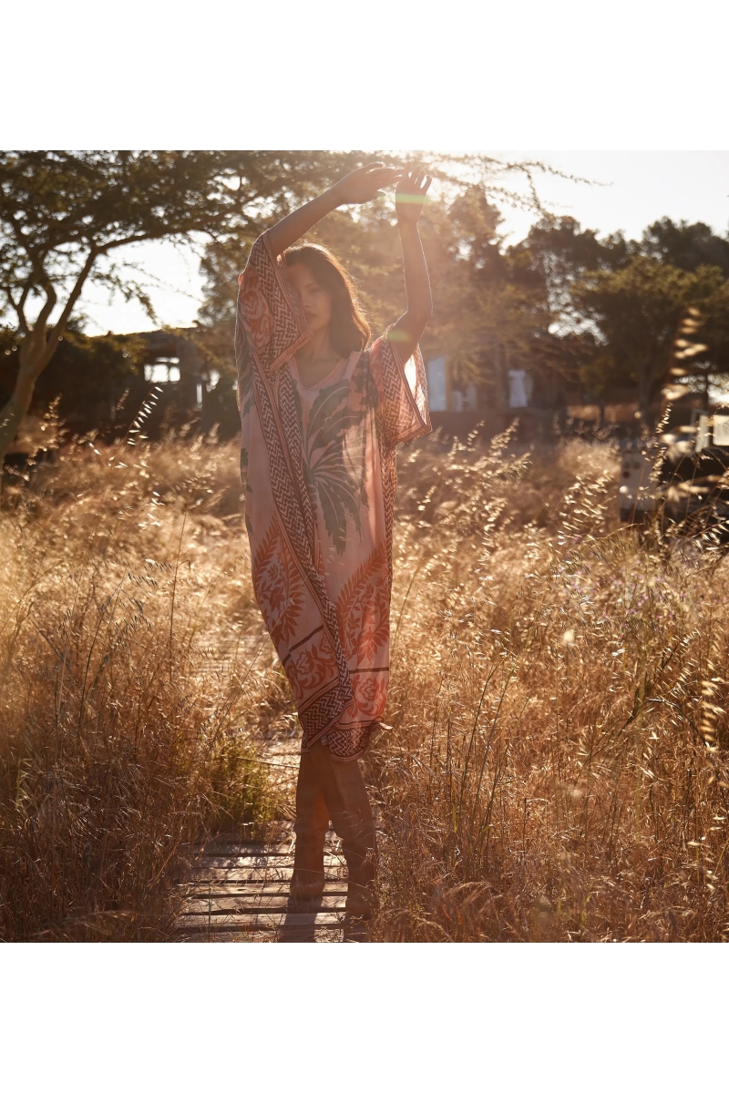 Rhoda Kaftan – Langärmeliger Kaftan aus bedrucktem Modal mit Stickereien, 100 % Modal – Miss June Paris