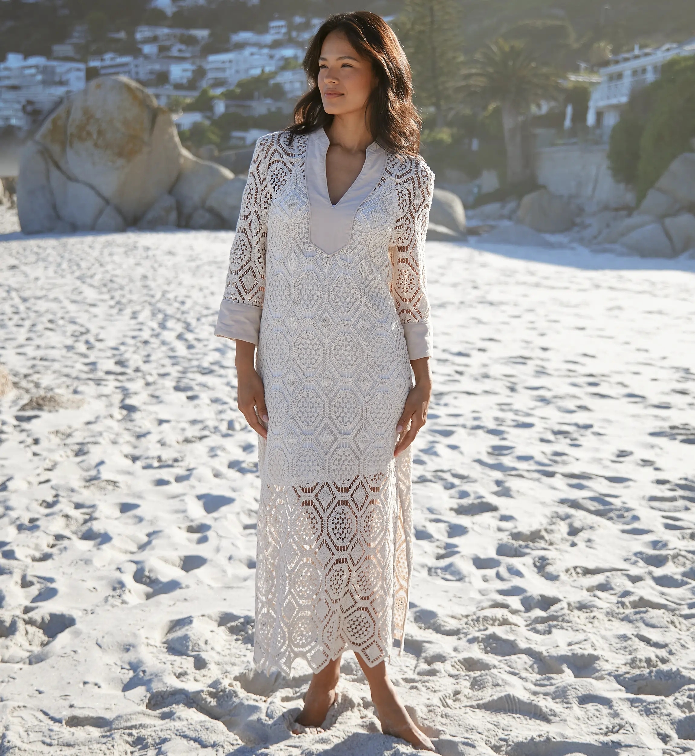 Robe Baley – Robe longue à manches longues avec doublure, en crochet de coton avec broderies, 100 % coton – Miss June Paris - 2