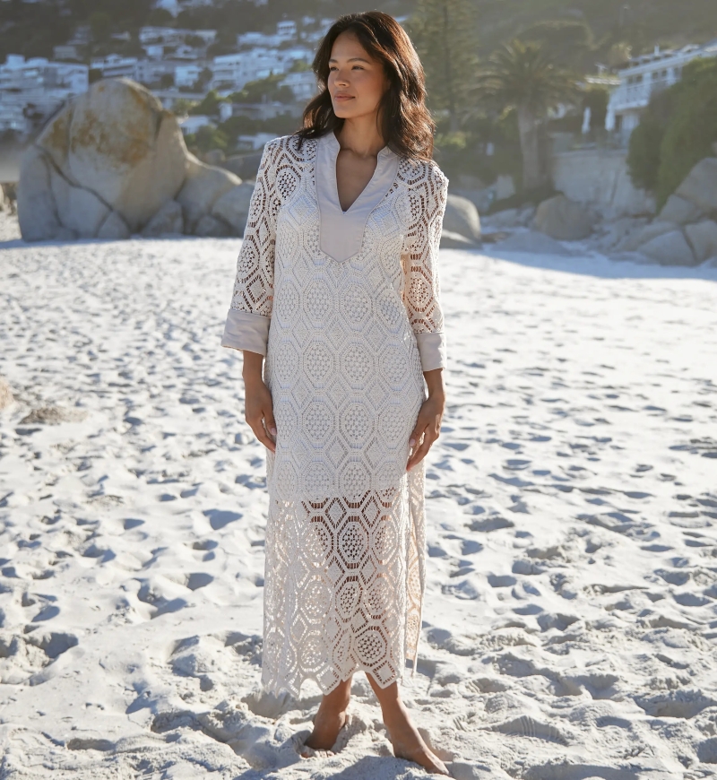 Baley Kleid – Langärmliges langes Kleid mit Futter, Baumwoll-Crochet mit Stickerei, 100 % Baumwolle – Miss June Paris