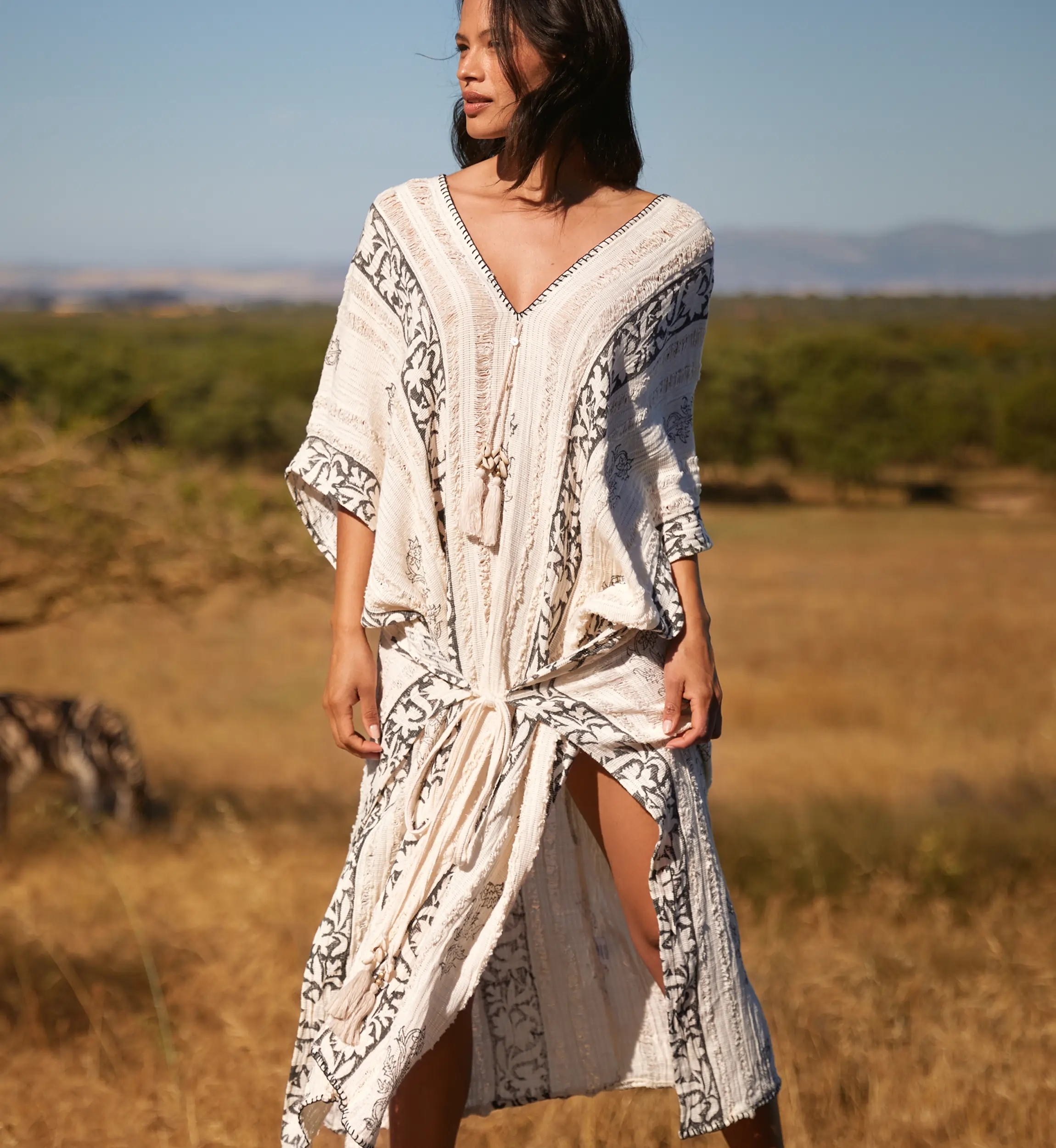 Miss June Paris — Kaftan Lang Gaya